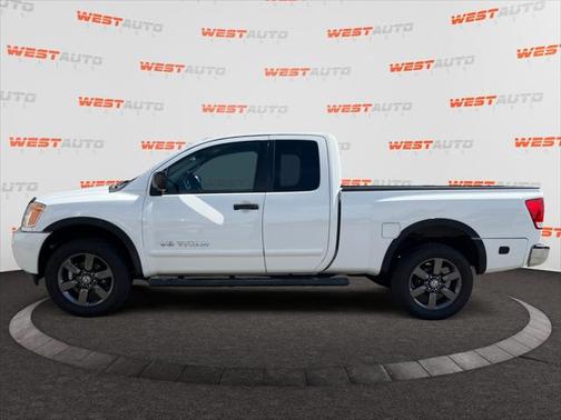 2015 Nissan Titan SV