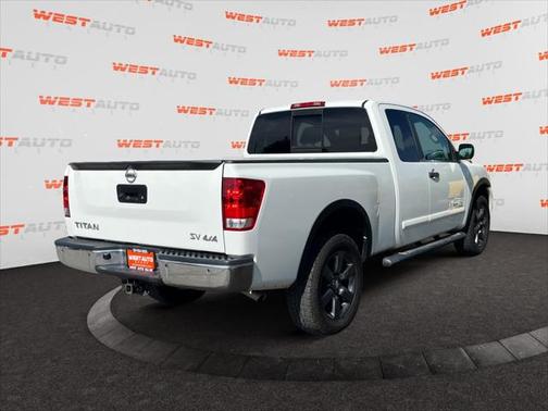 2015 Nissan Titan SV