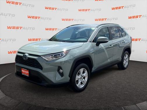 2021 Toyota RAV4 Hybrid XLE