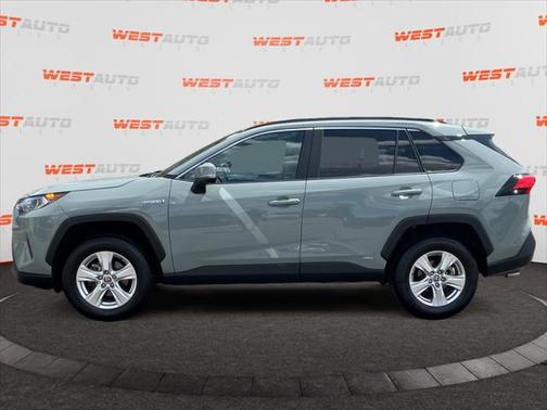 2021 Toyota RAV4 Hybrid XLE
