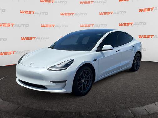 2022 Tesla Model 3 Standard Range