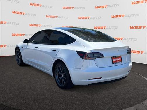 2022 Tesla Model 3 Standard Range