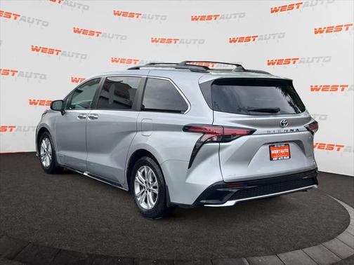 2021 Toyota Sienna XSE 7 Passenger