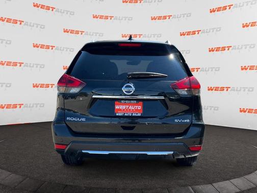 2020 Nissan Rogue SV