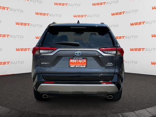 2023 Toyota RAV4 Hybrid SE