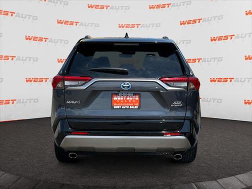 2023 Toyota RAV4 Hybrid SE