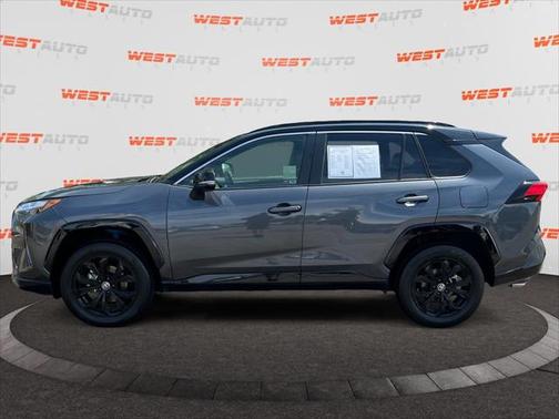 2023 Toyota RAV4 Hybrid SE