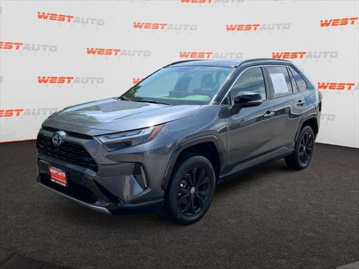 2023 Toyota RAV4 Hybrid SE