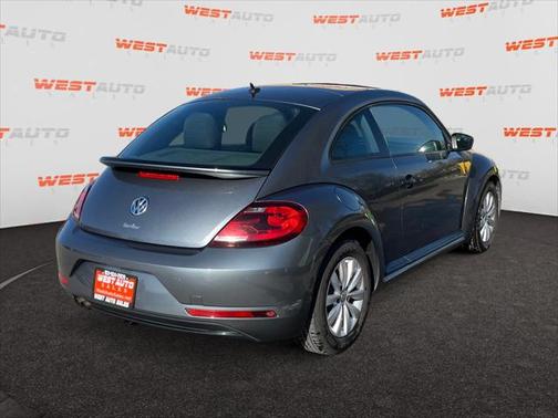 2018 Volkswagen Beetle 2.0T Coast