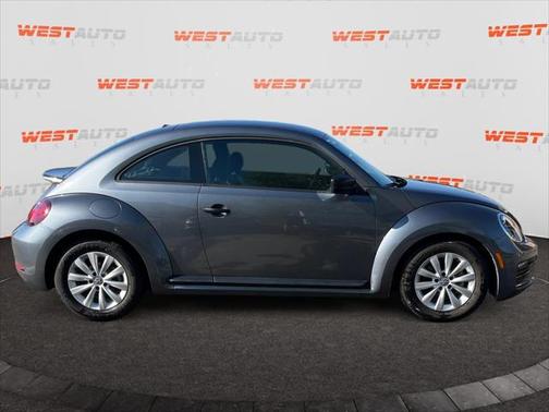2018 Volkswagen Beetle 2.0T Coast