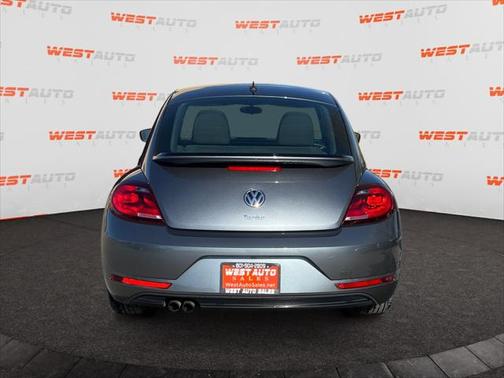 2018 Volkswagen Beetle 2.0T Coast