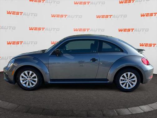 2018 Volkswagen Beetle 2.0T Coast
