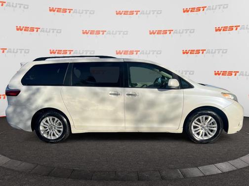 2015 Toyota Sienna XLE