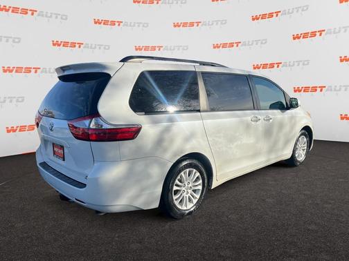 2015 Toyota Sienna XLE