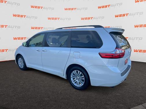 2015 Toyota Sienna XLE