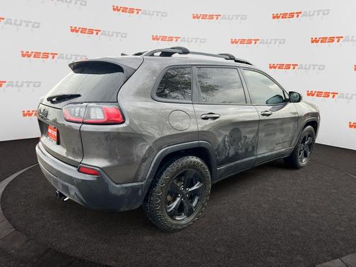 Granite Crystal Metallic Clearcoat 2020 Jeep Cherokee Altitude