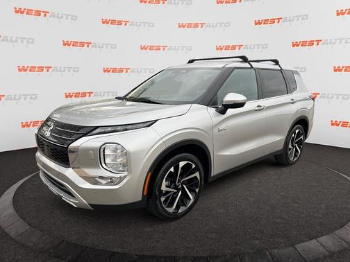 2023 Mitsubishi Outlander PHEV SE S-AWC
