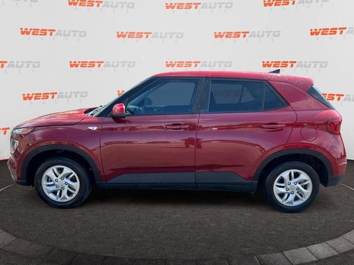 2021 Hyundai VENUE SE