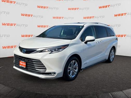 2021 Toyota Sienna Platinum 7 Passenger