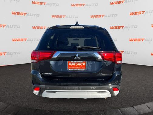 2020 Mitsubishi Outlander ES