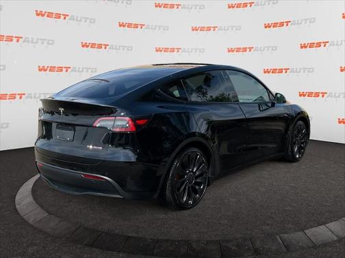 2022 Tesla Model Y Performance Dual Motor All-Wheel Drive