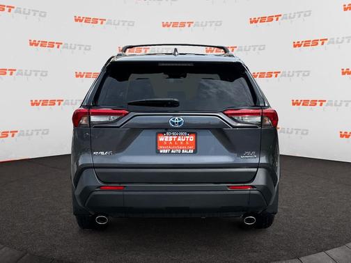 2021 Toyota RAV4 Hybrid XLE