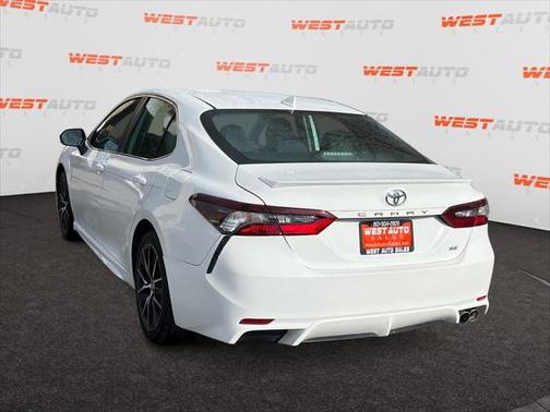 2021 Toyota Camry SE