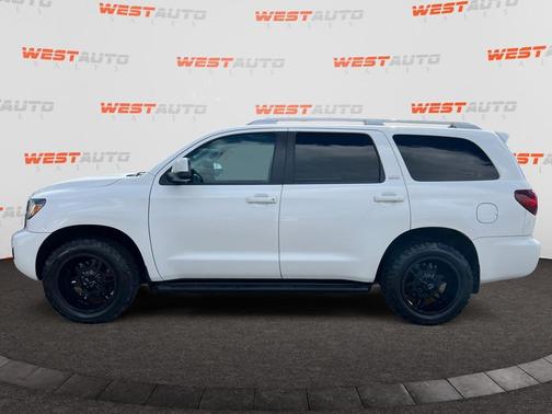 2018 Toyota Sequoia SR5