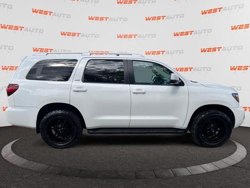 2018 Toyota Sequoia SR5