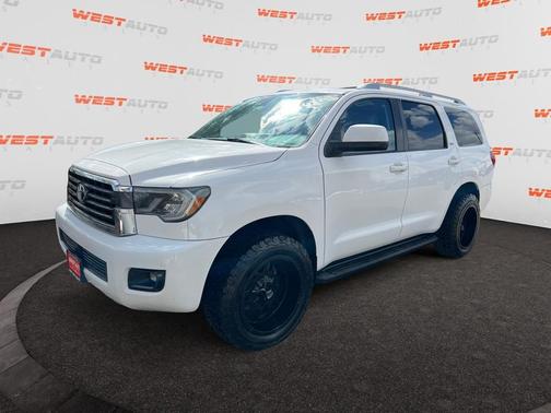 2018 Toyota Sequoia SR5