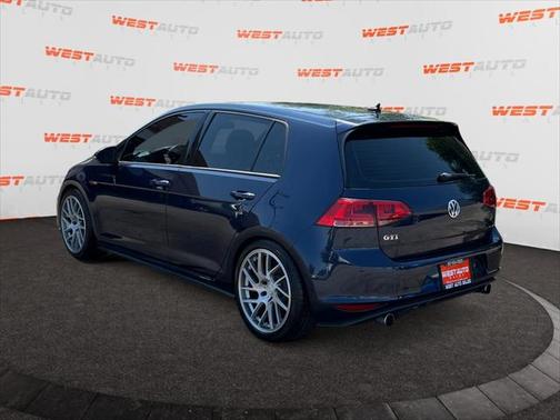 2017 Volkswagen Golf GTI 2.0T S 4-Door