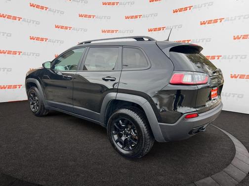 2022 Jeep Cherokee X 4x4