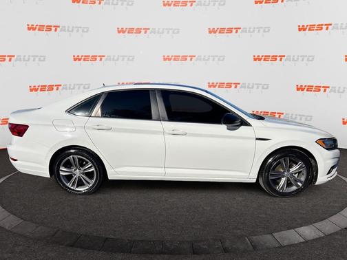 2021 Volkswagen Jetta 1.4T R-Line