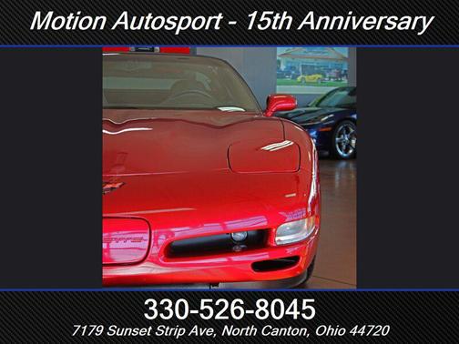 2004 Chevrolet Corvette Base