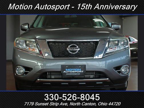 2016 Nissan Pathfinder SV