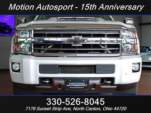 Iridescent Pearl Tricoat 2018 Chevrolet Silverado 2500 High Country