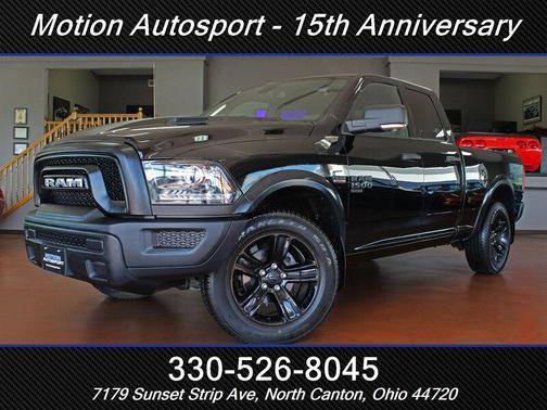 Diamond Black Crystal Pearl Coat 2023 RAM 1500 Classic Warlock