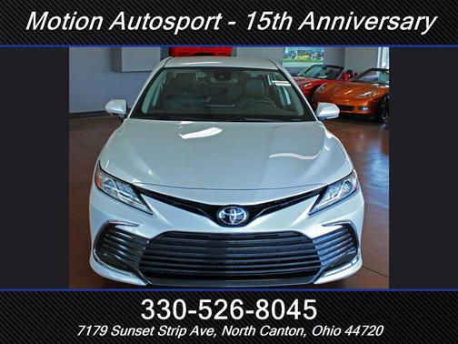 Wind Chill Pearl 2022 Toyota Camry XLE