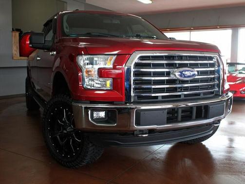 Ruby Red Metallic Tinted Clearcoat 2015 Ford F-150 XLT