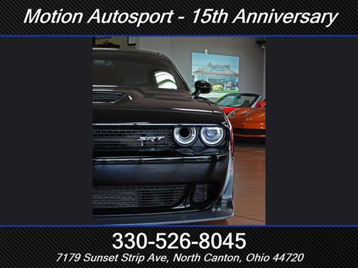 Pitch Black Clear Coat 2016 Dodge Challenger SRT Hellcat