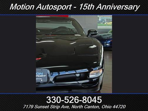 2004 Chevrolet Corvette Base