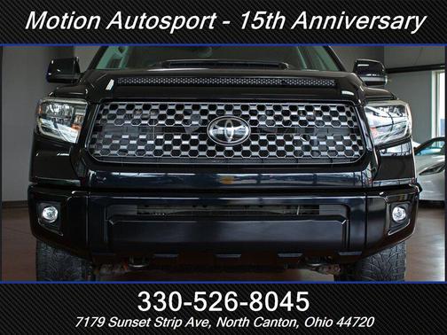 Midnight Black Metallic 2019 Toyota Tundra SR5