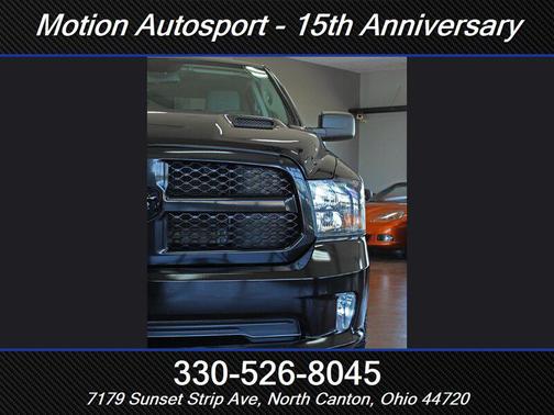 Brilliant Black Crystal Pearl Coat 2019 RAM 1500 Express