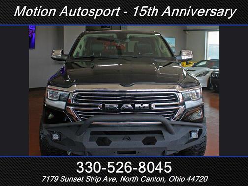 Diamond Black Crystal Pearl Coat 2019 RAM 1500 Laramie