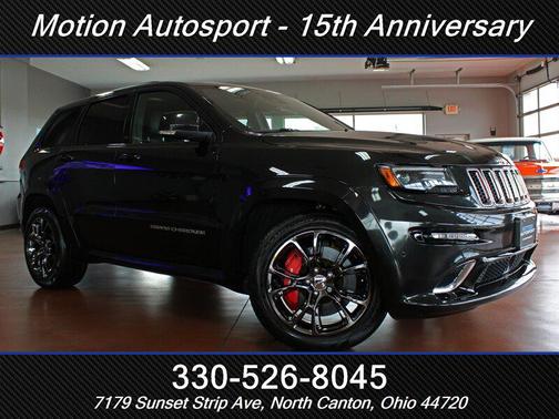 Brilliant Black Crystal Pearl Coat 2016 Jeep Grand Cherokee SRT