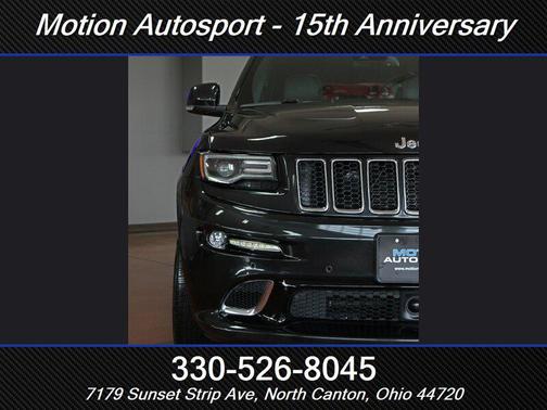Brilliant Black Crystal Pearl Coat 2016 Jeep Grand Cherokee SRT