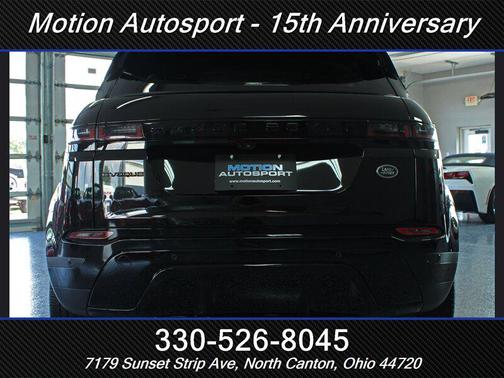 Santorini Black Metallic 2023 Land Rover Range Rover Evoque P250 SE