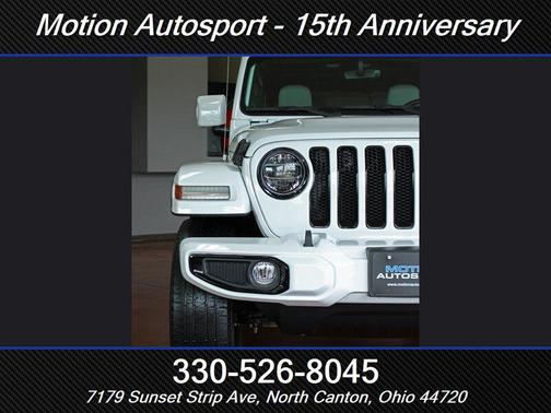 Bright White Clear Coat 2021 Jeep Wrangler Unlimited Sahara