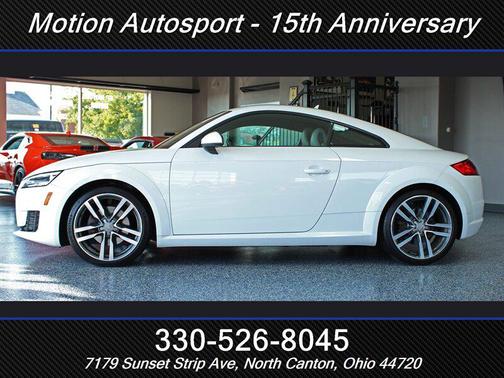 Glacier White Metallic 2017 Audi TT 2.0T