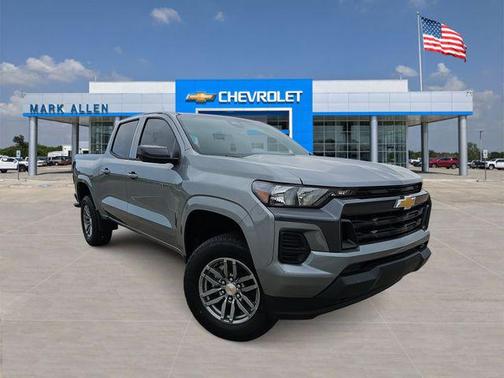 Sterling Gray Metallic 2026 Chevrolet Colorado LT